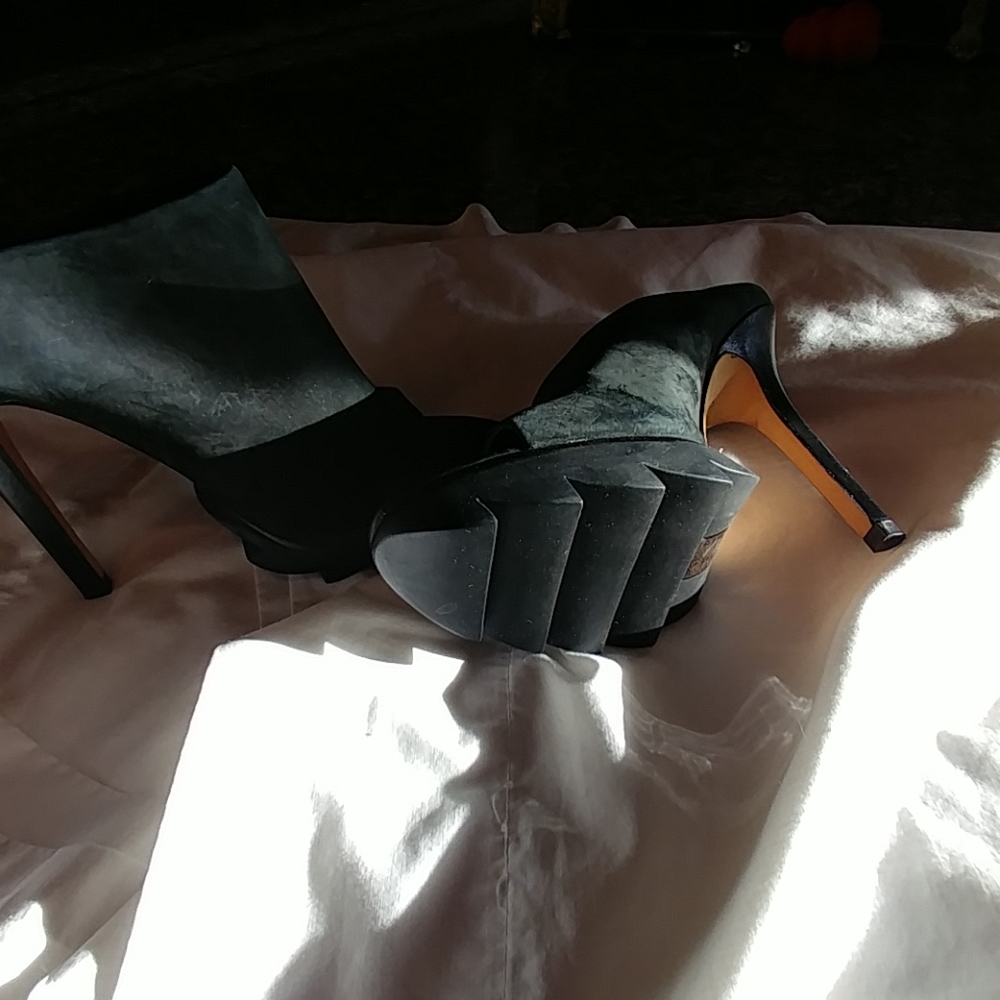 Black mule heel